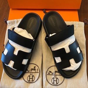 ✖️SOLD✖️ Hermes Black Chypre Sandals NWT